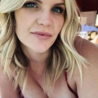 Jsem nadržená panička ve středním věku,